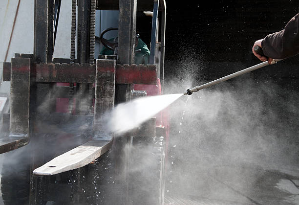 Pressure Washing Contractors in Lake Mohawk, OH